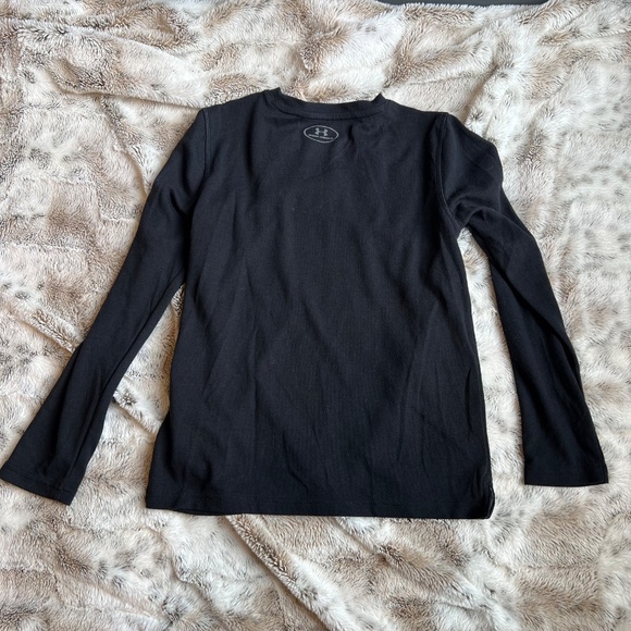 NWOT Under Armour Long Sleeve T-Shirt - Black and Grey - Kids Youth Medium - Picture 2 of 4